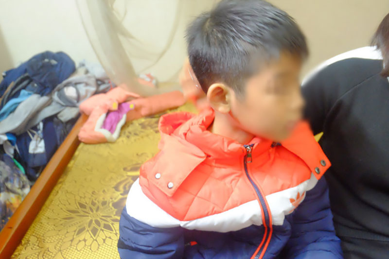 Chủ tịch thành phố Hà Nội yêu cầu làm rõ vụ bé trai 9 tuổi bị bố đẻ dùng dây điện đánh đập dã man